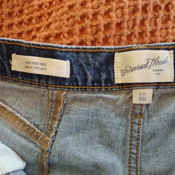 High Rise Midi Shorts Universal Thread - Picture 3 of 4